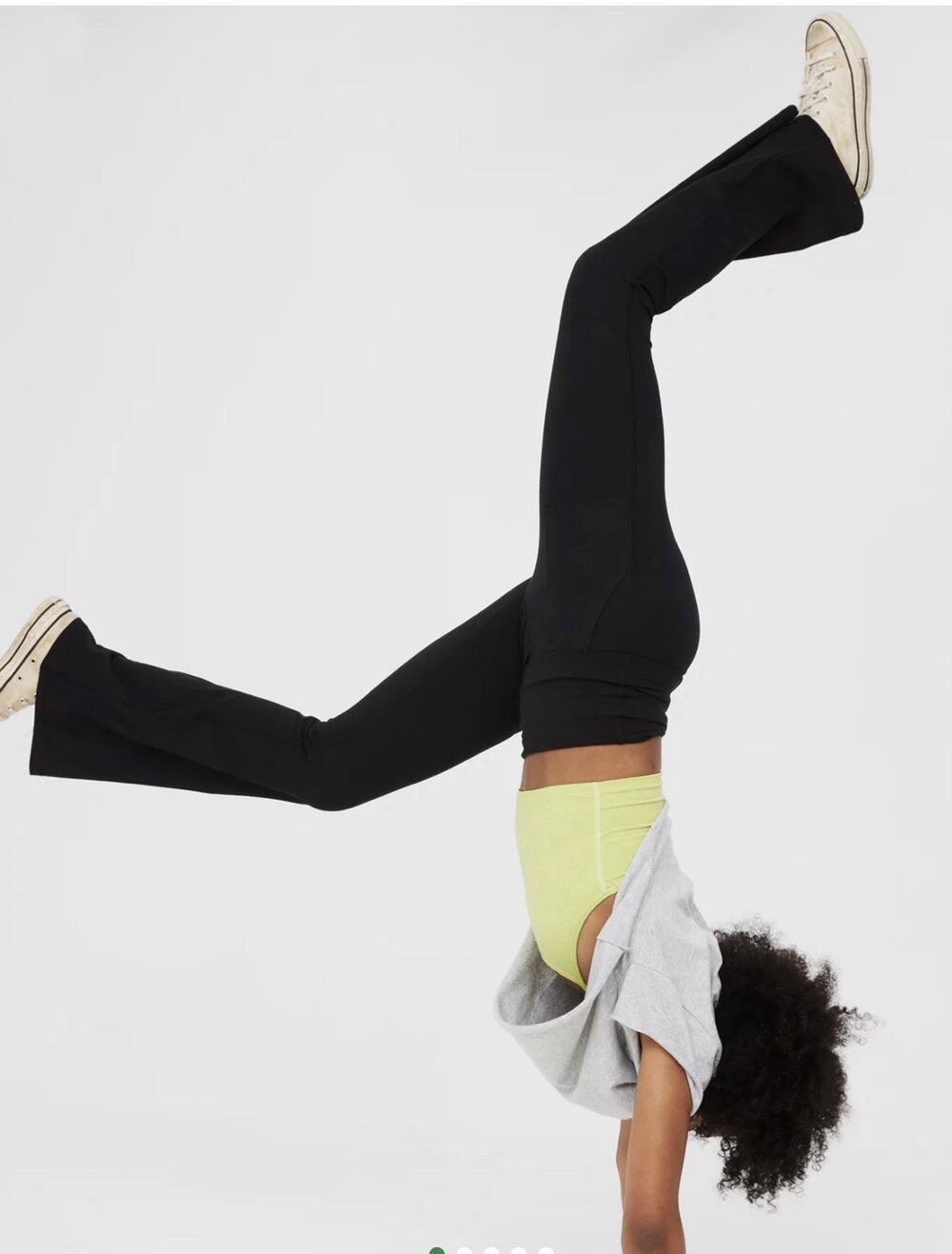 OFFLINE By Aerie The Hugger High Waisted Foldover Flare Legging M REG‎